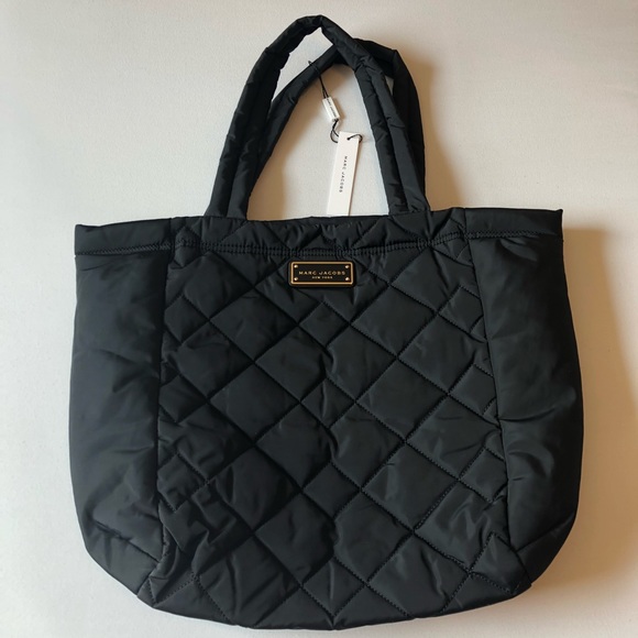 marc jacobs quilted shoulder bag